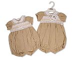 Mädchen Spielhose mit Spitze, Smocking und Schleife Großhandel