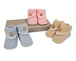 Gestrickte Booties mit Knopf Großhandel